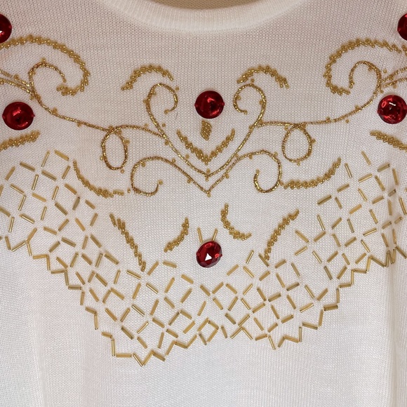 Vintage Ivory Sweater With Gold Detail - Picture 4 of 6